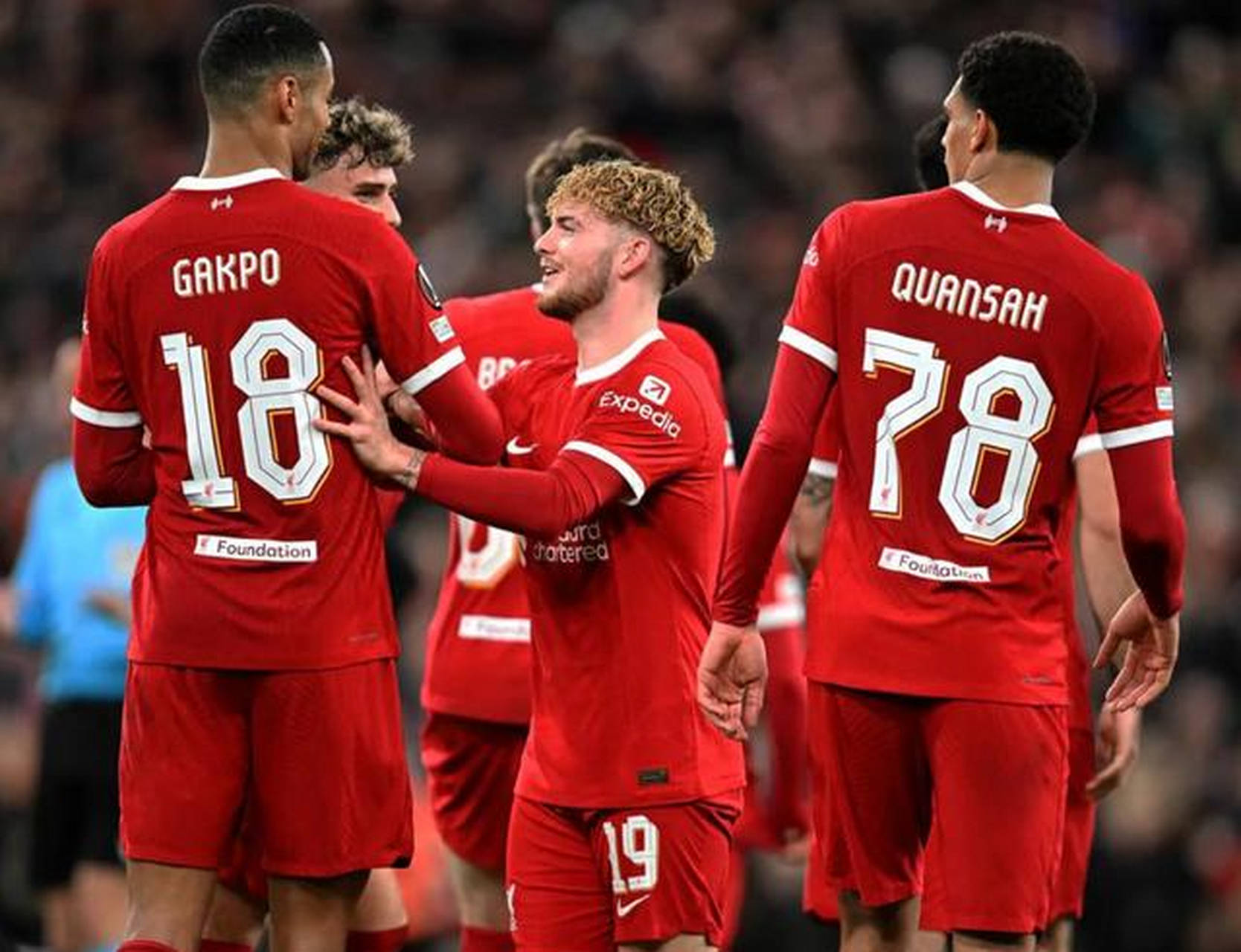 包含利兹联主场击败西汉姆联，连胜气势如虹的词条