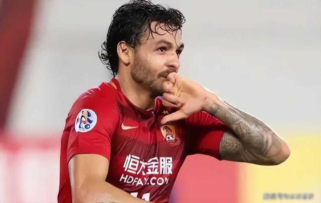 高拉特最终选择留在广州恒大队