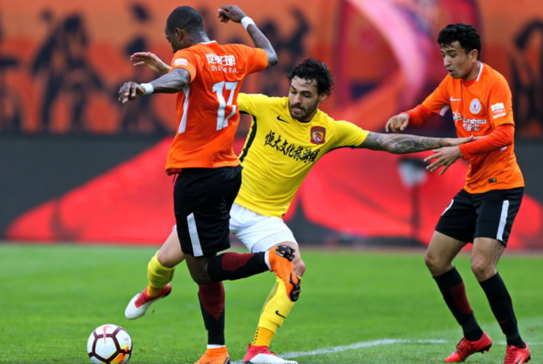 开云体育中国-DFM险胜LGD，Keria团战一打五全球总决赛2:0（广州）