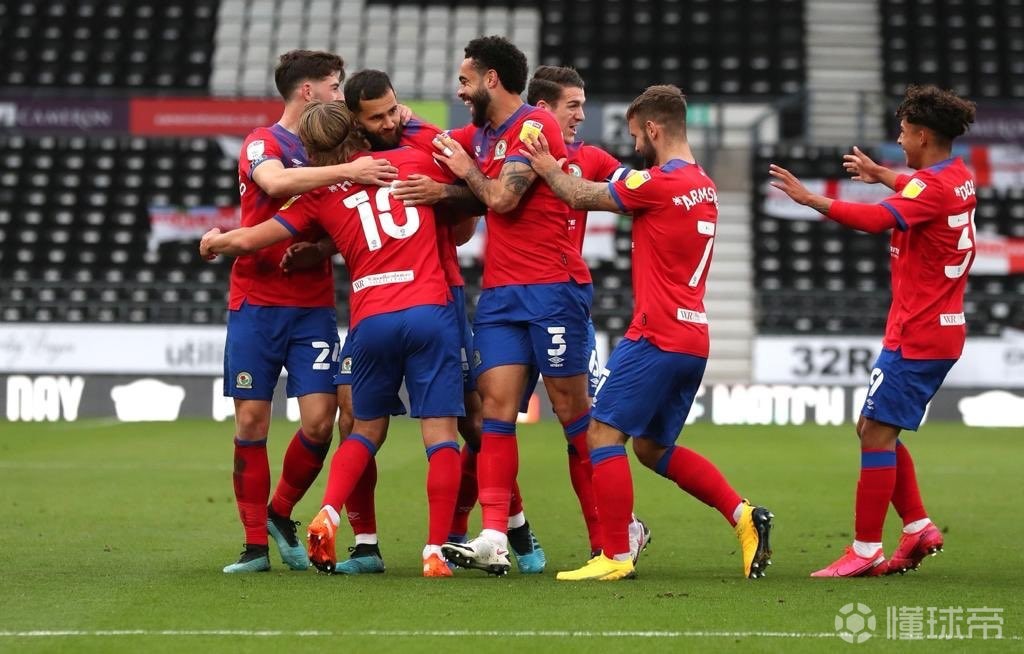 包含布里斯托尔城战胜对手，连斩两连胜士气愈发旺盛的词条