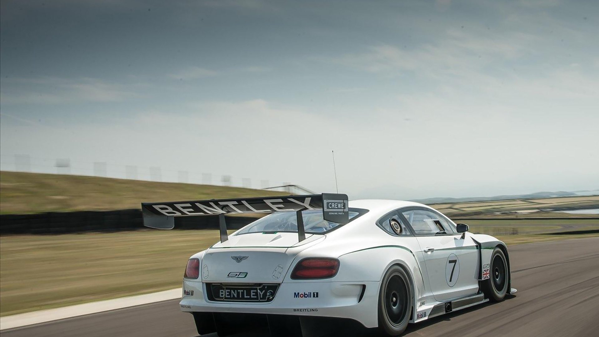 冰与火之歌，维尼修斯如何在这场跨洲对决中谱写节奏交响曲