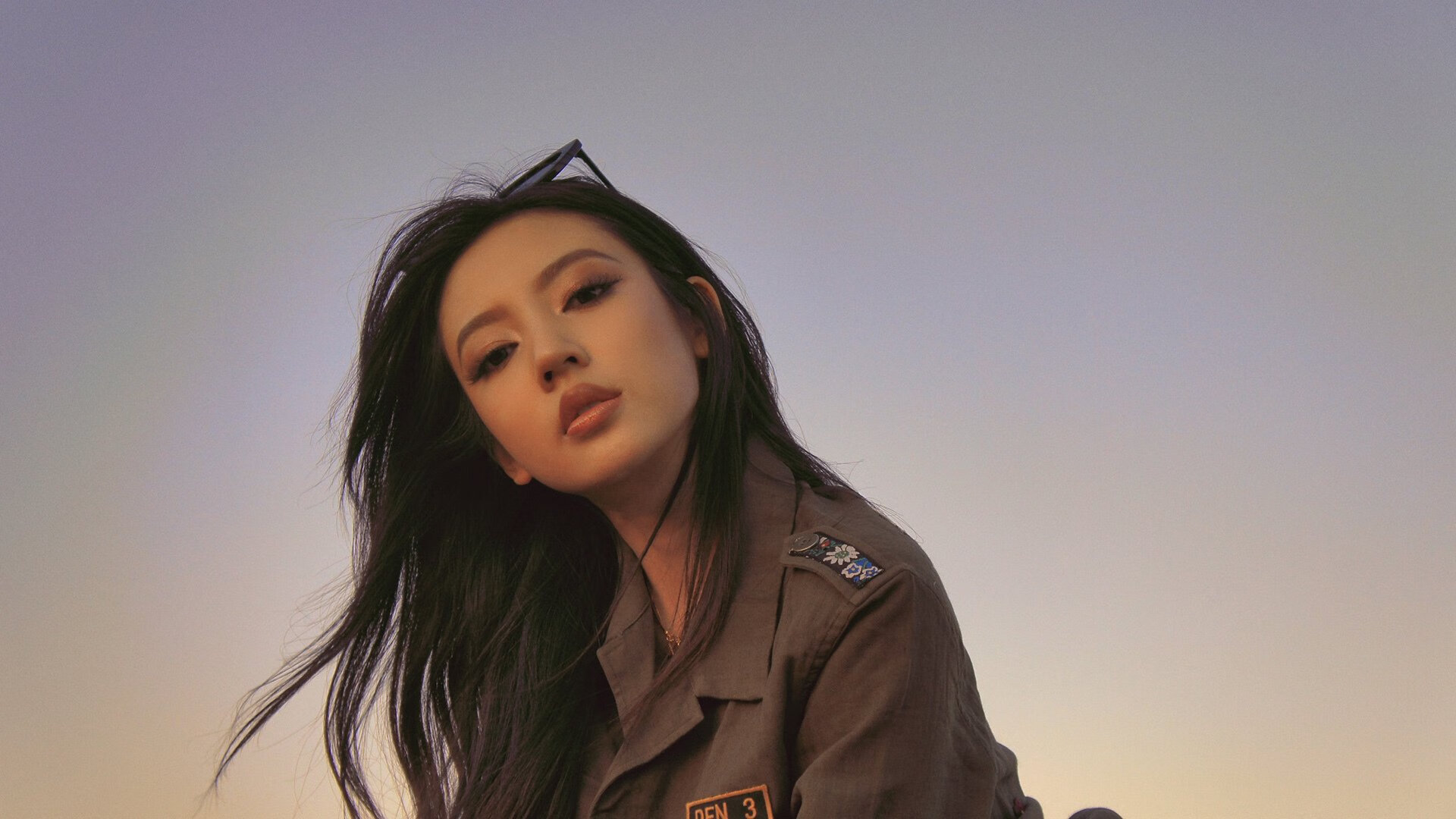 太阳火力全开压制独行侠,东契奇孤掌难鸣持续制造杀伤