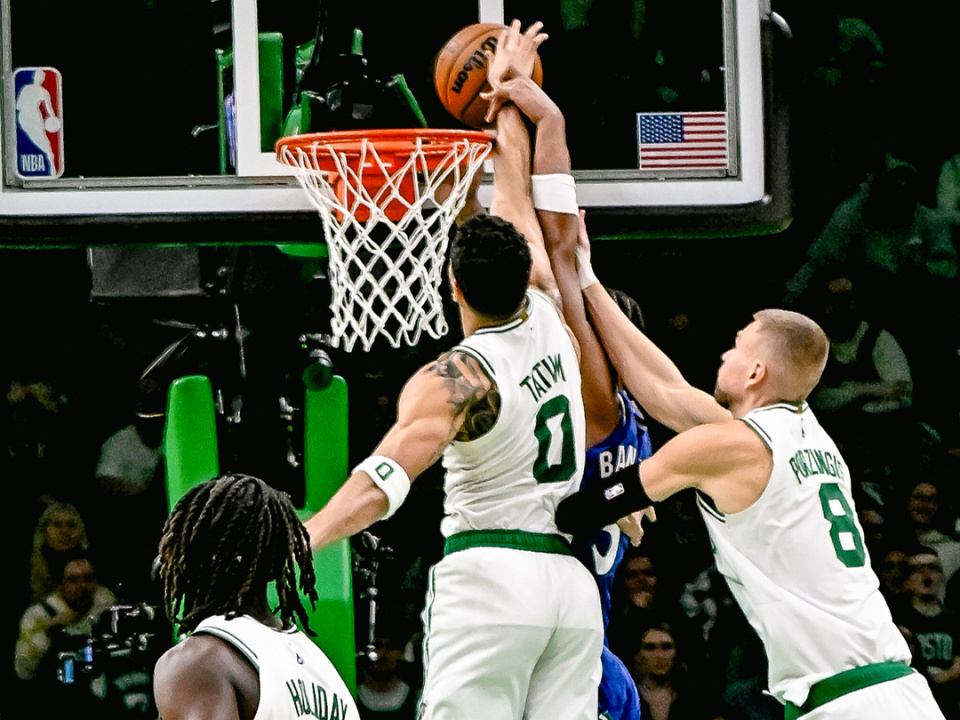 浙江队爆冷火箭,班凯罗在F1新赛季揭幕战接管比赛 浙江队爆冷火箭,班凯罗在F1新赛季揭幕战接管比赛